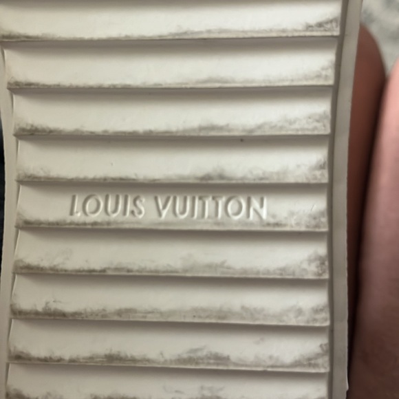 Louis Vuitton sneakers worn only once. - Picture 4 of 4
